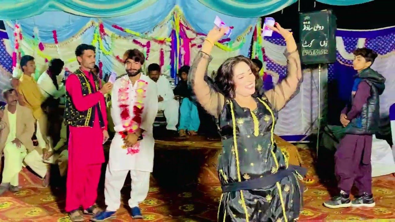 Saraiki famous song with kaaly suit walo