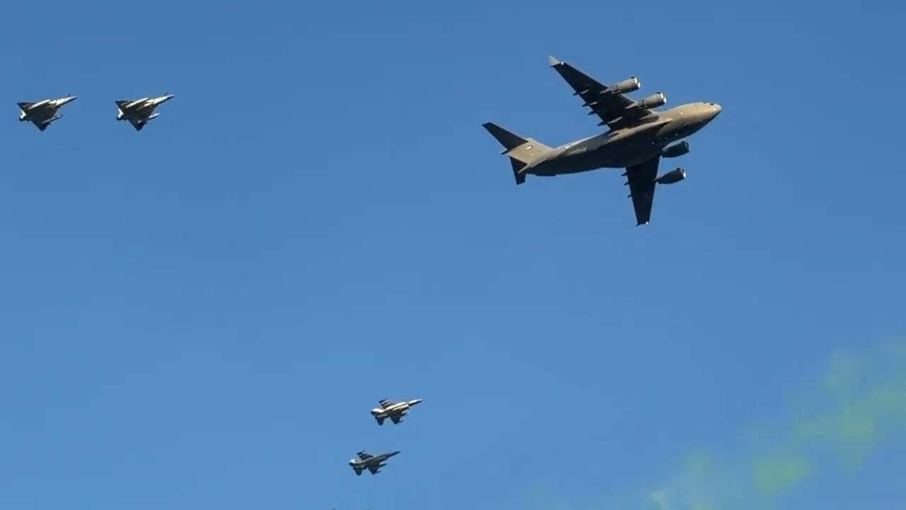 Airplane show 