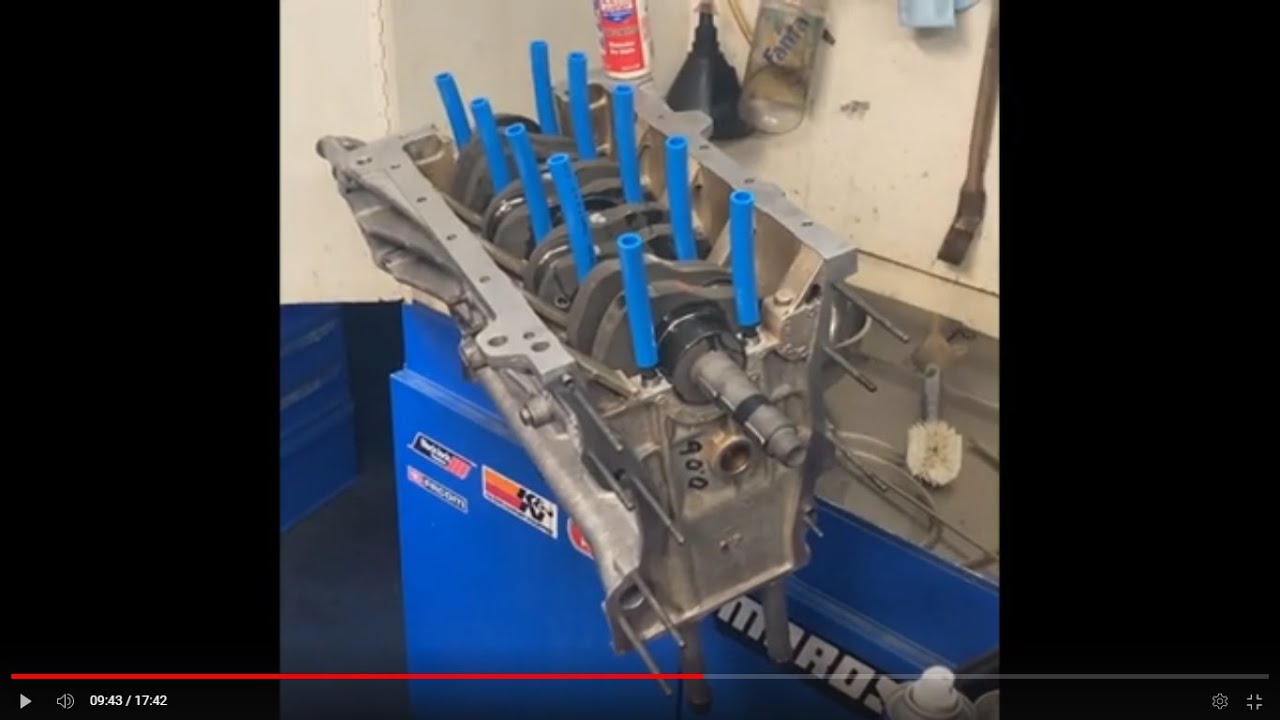 Alfa 105 Engine rebuild part 5 installing the crankshaft