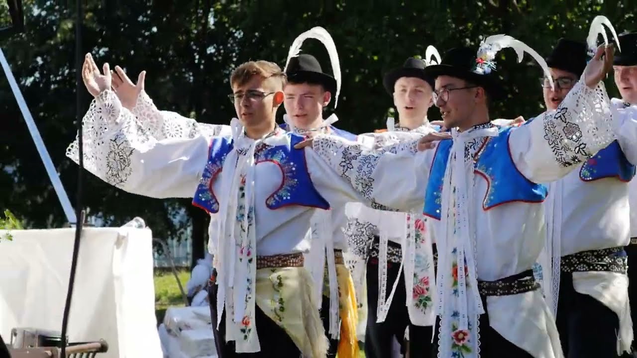 Svaďba na dědině - Ukázka krojované svatby z doby minulé