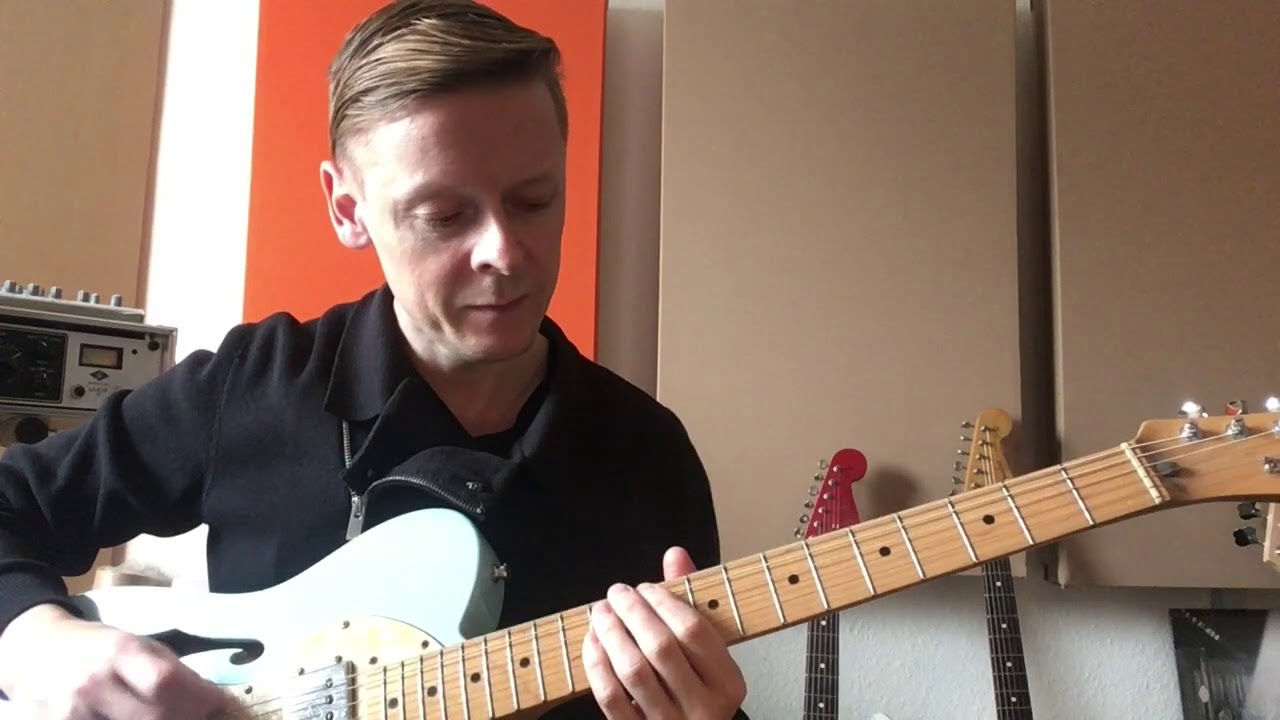 Sick Riffs #8: Jon Courtney teaches you Pure Reason Revolution's Silent Genesis