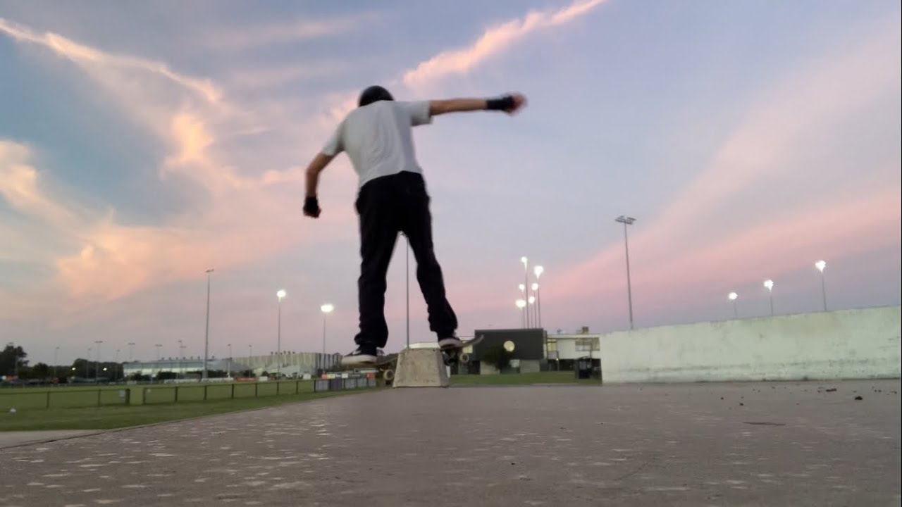 lil grind sesh in torquay skate park (10 sub special)