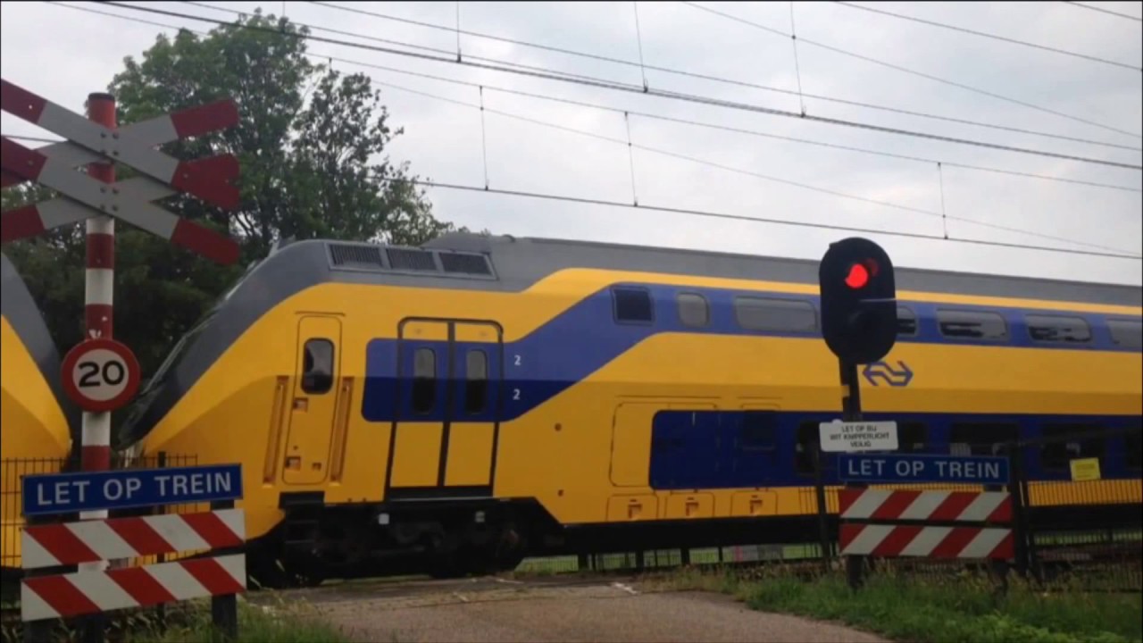 De WILO overweg: remix bruggen en spoorwegovergangen