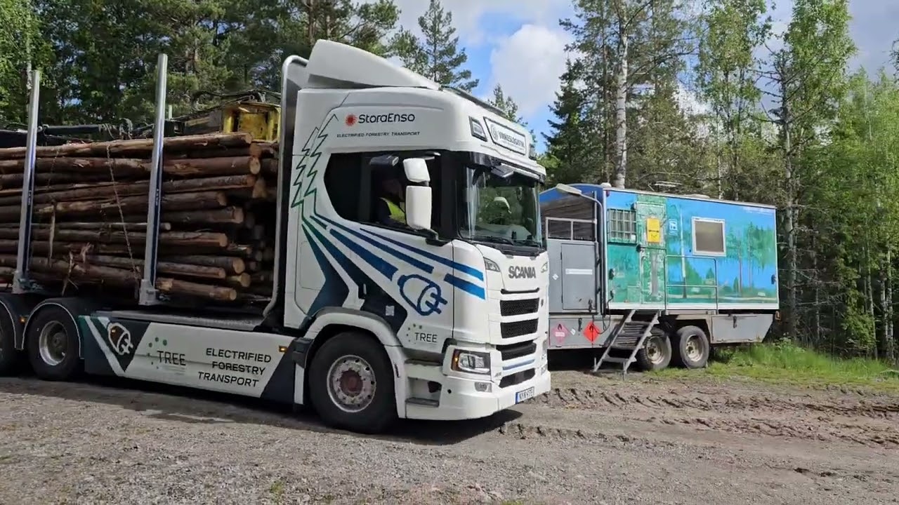 Scania and Stora Enso - BEV timber and woodchip truck