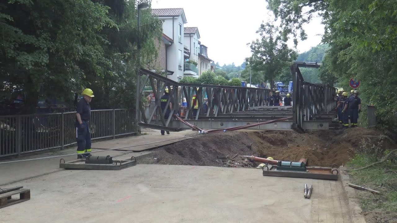 THW baut provisorische Brücke nach Unwetter in Wachtberg-Pech am 08.06.16 + O-Töne