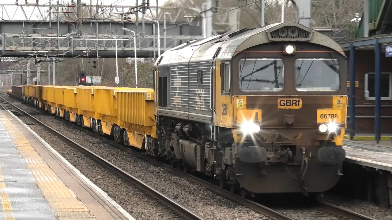 Fantastic Busy Few Hours at Sandbach Cheshire Freight/Passenger Trains 18th February 2026 