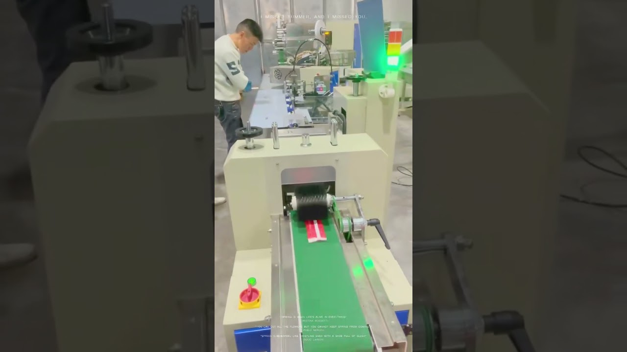 Disposable cutlery sets(napkin/chopstick/toothpick/spoon) automatic packing machine.