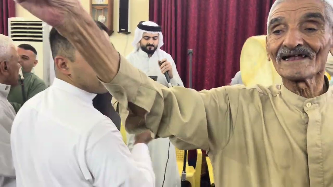 احضر بيها يا داحي الباب / المداح احمد الرواك 