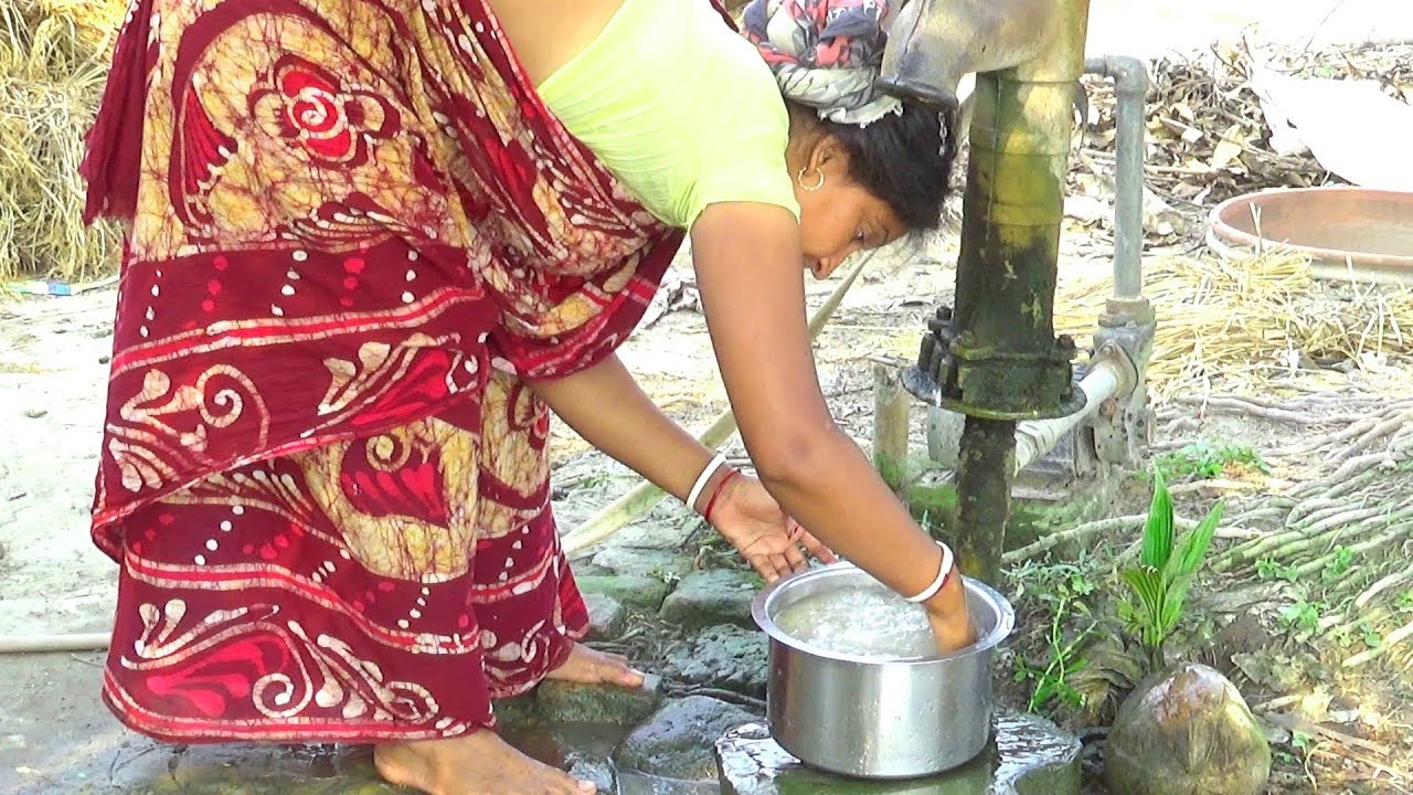 Rural Women Cooking-Plain Rice and Drumsticks with Mustard Paste - Indian Village Food
