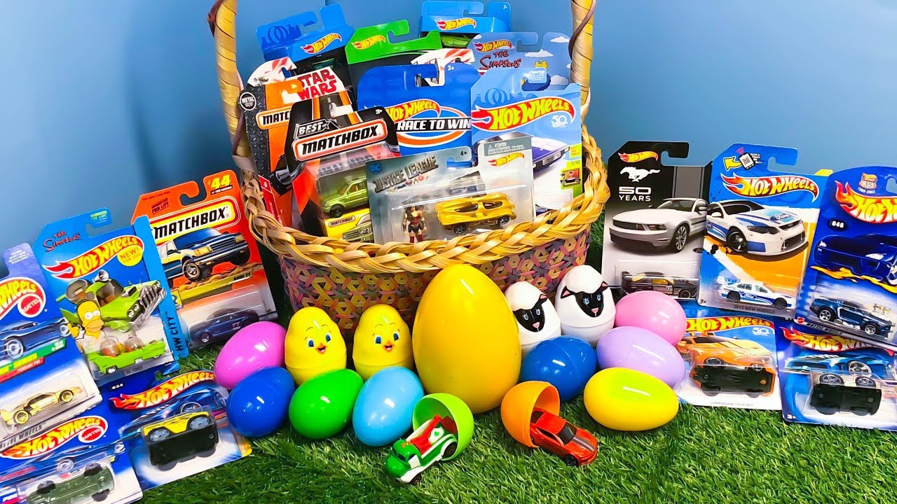 Корзина с игрушечным автомобилем-сюрпризом Hot Wheels, спичечный коробок, пасхальное яйцо!