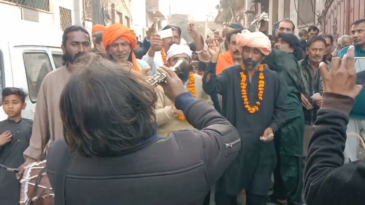 چادر پوشی حضرت سائیں غلام محمد شاہ بادشاہ سرکار چشتی صابری جوتی شاہی 