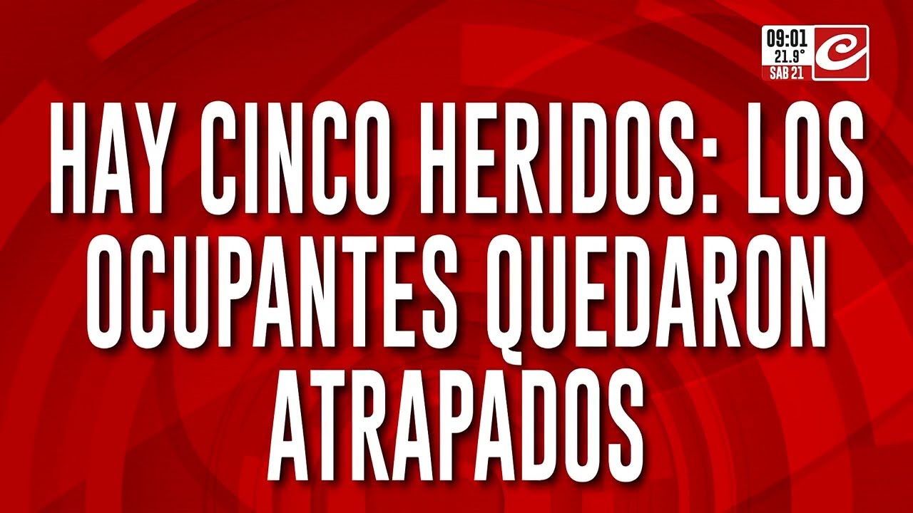 Violento choque en Avenida Costanera deja a cinco personas heridas