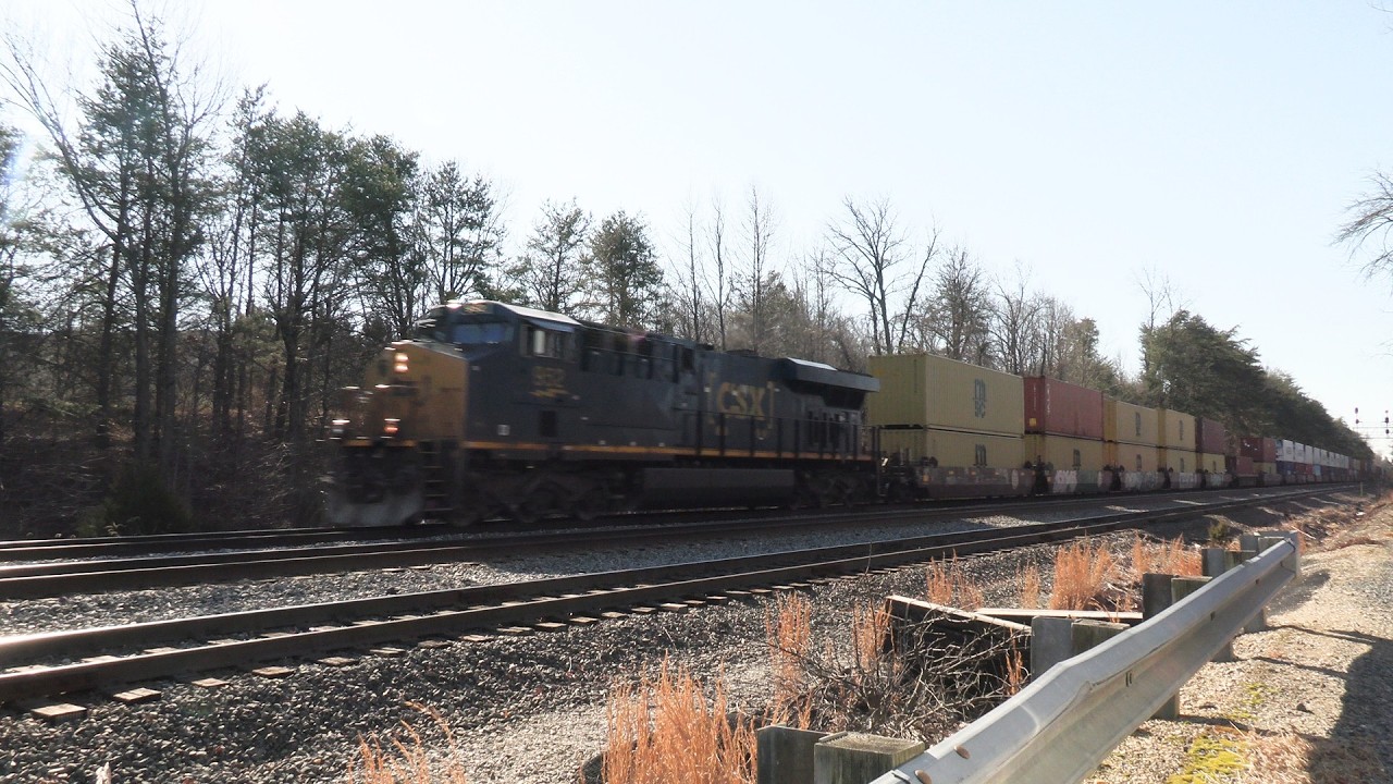 2/28 CSX doublestack container train I135 northbound at Lorton VA #shorts #short #viral #video
