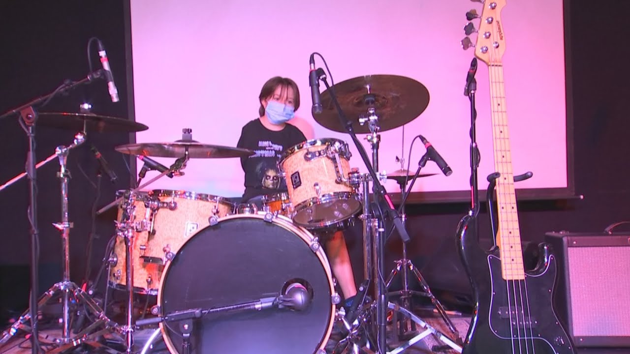 Alice Cooper's Solid Rock Foundation helps Phoenix teens