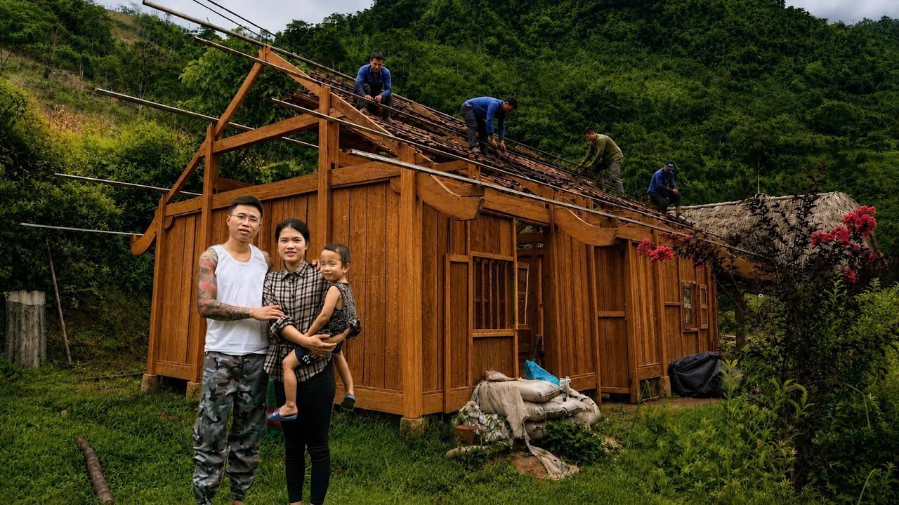 CEO Hung Demolishes Old House and Prepares to Build New Home for Thuy and Baby Nam