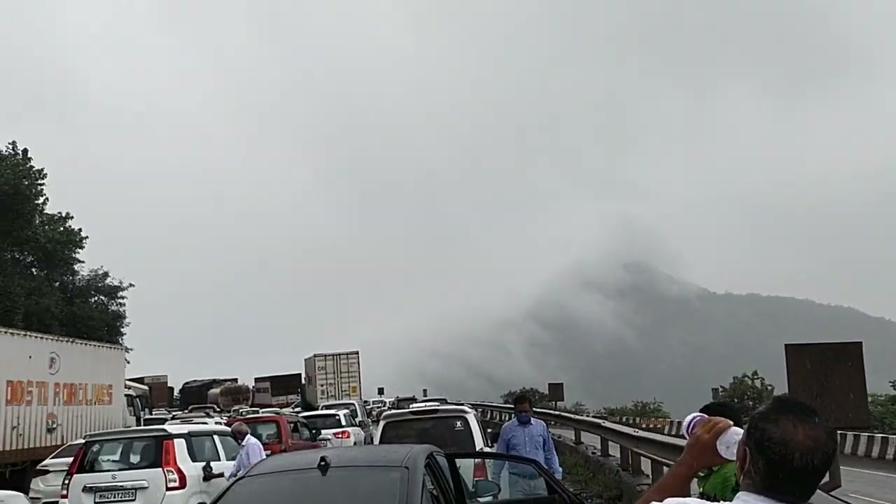 Pune - Mumbai lonavala/khandala ghat traffic congestion