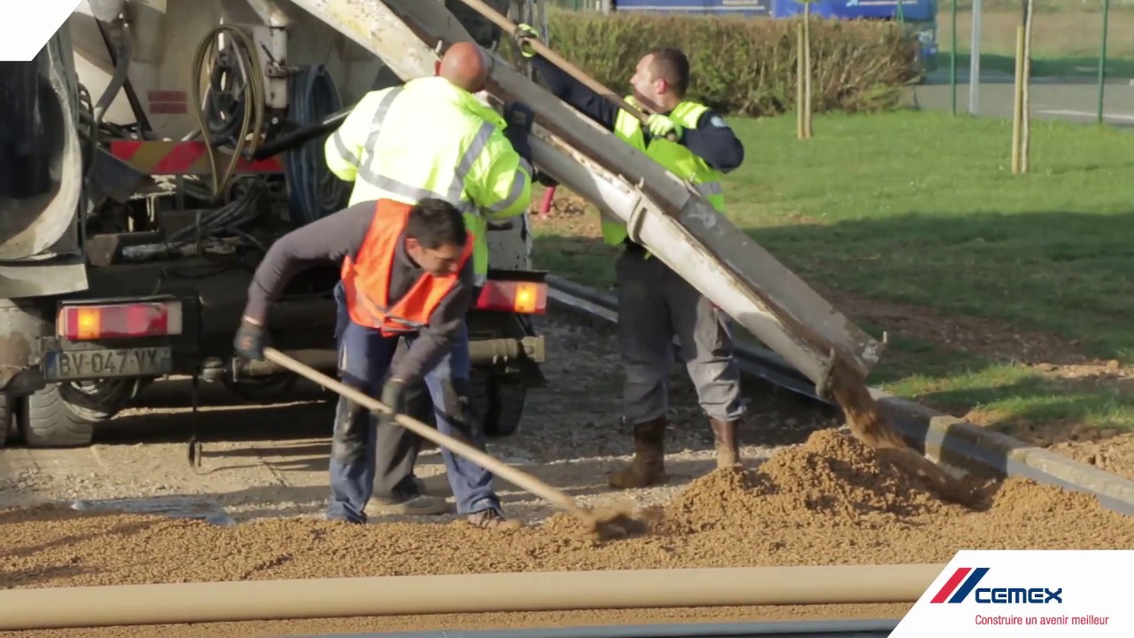 🚧 15L D'EAU / SECONDE / M² ! C'EST LA CAPACITÉ D’ABSORPTION DE CE PARKING GRÂCE AU BÉTON DRAINANT
