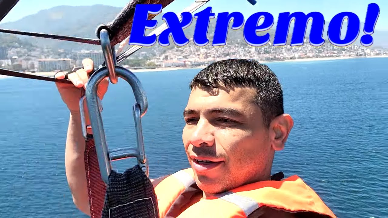 Video Extremo!  Sobrevolando Puerto Vallarta desde un paracaídas