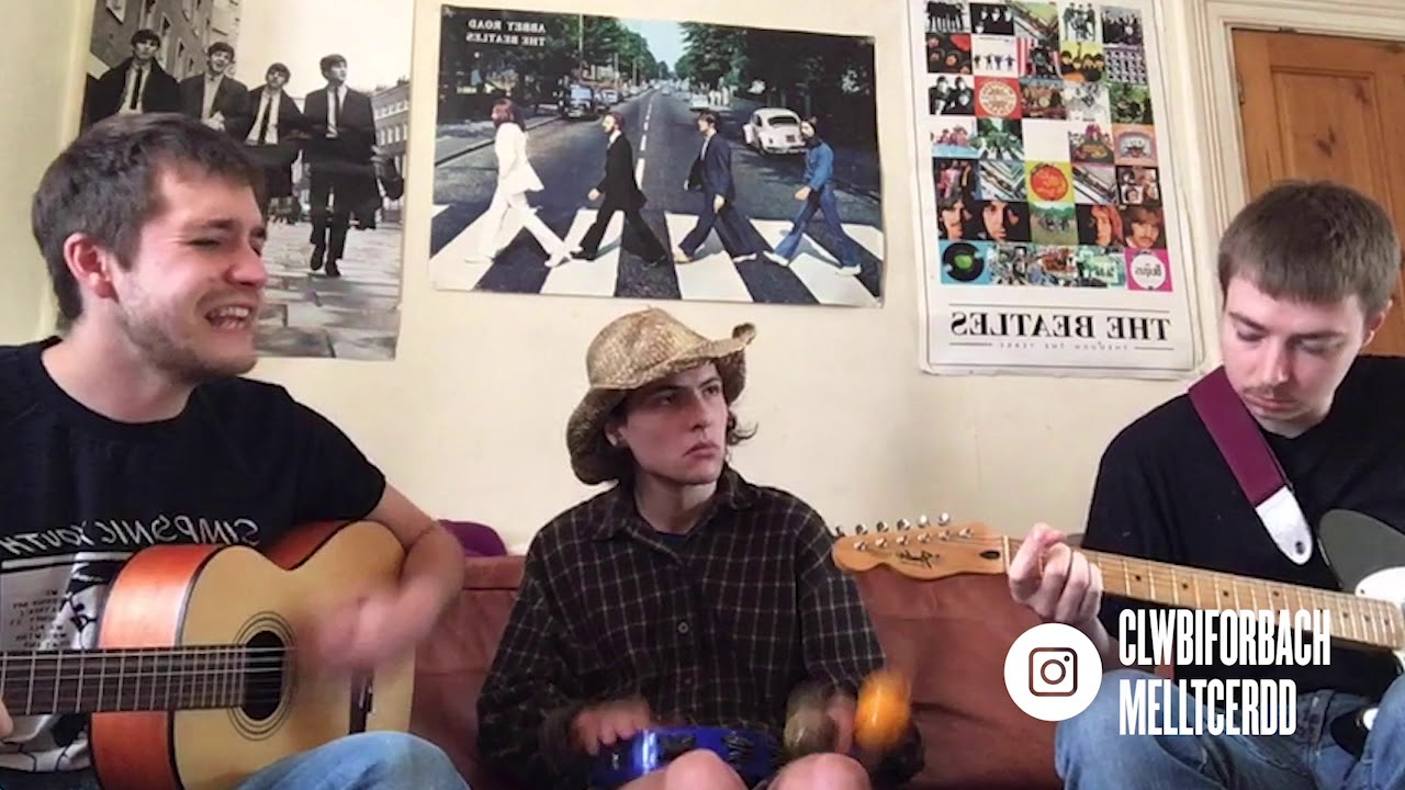 Sunday Sessions with Mellt