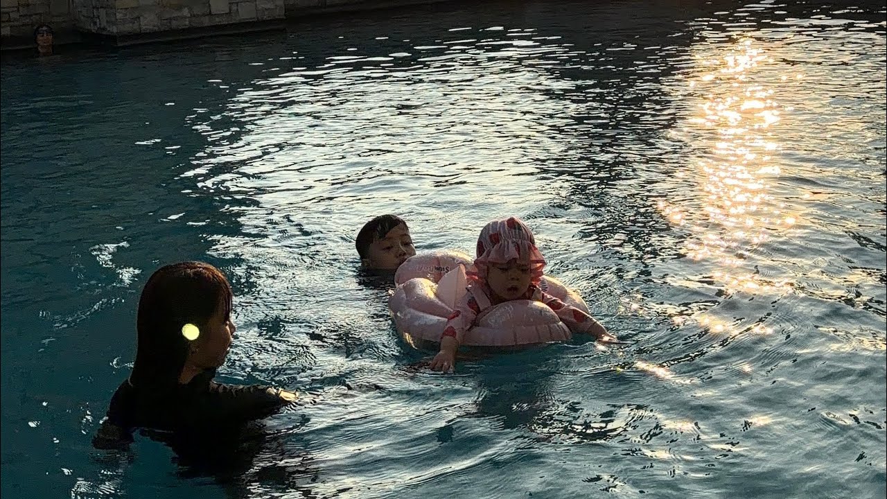 Một buổi chiều cuối tuần của 3 chị em 