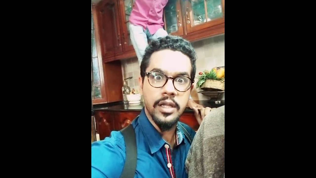 Ali Gul Pir teaching acting to Mustafa Qureshi