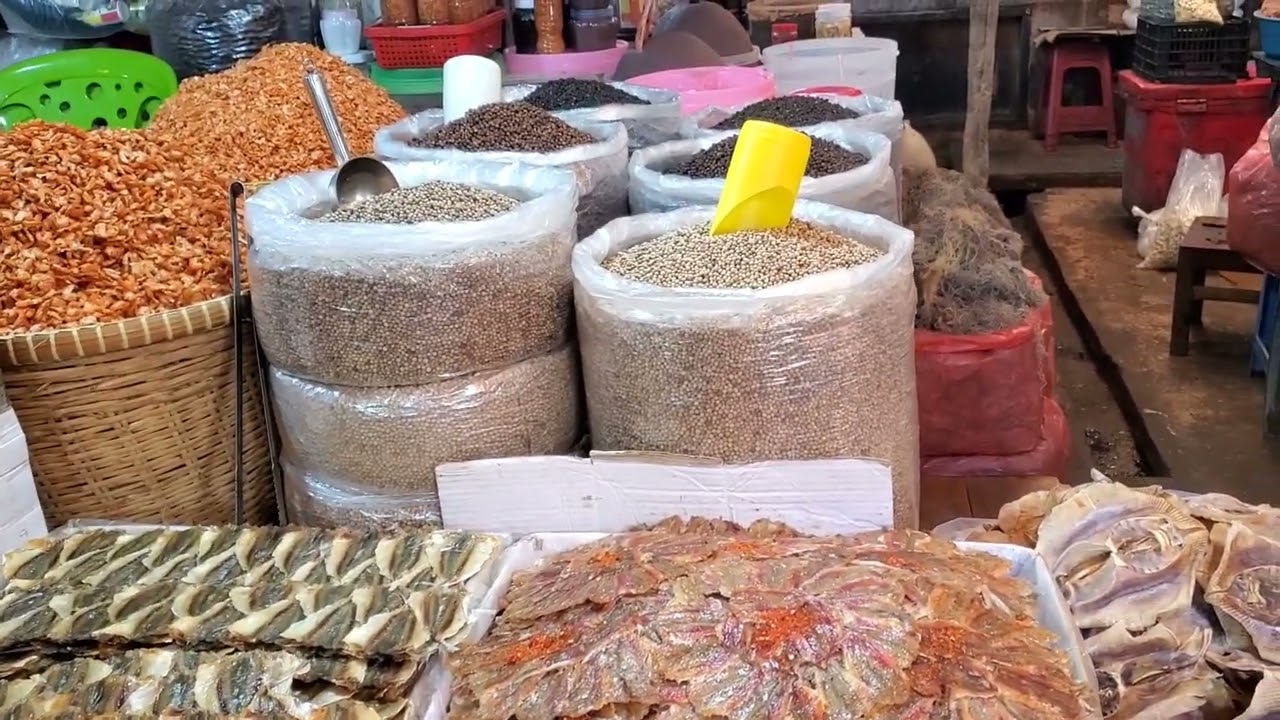 លុកលុយផ្សារសាមគ្គីកំពត។Samaky market in Kompot. Please help subcribe and share my channel 🙏