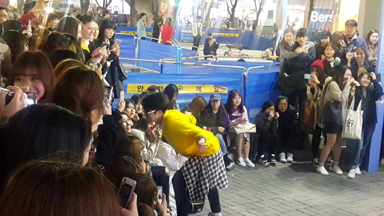 [댄스팀 맥스 Maxxam] 선미 ☆24시간이 모자라☆ 커버안무 홍대댄스버스킹 20170413목 [Korean Hongdae Street Dance Busking]