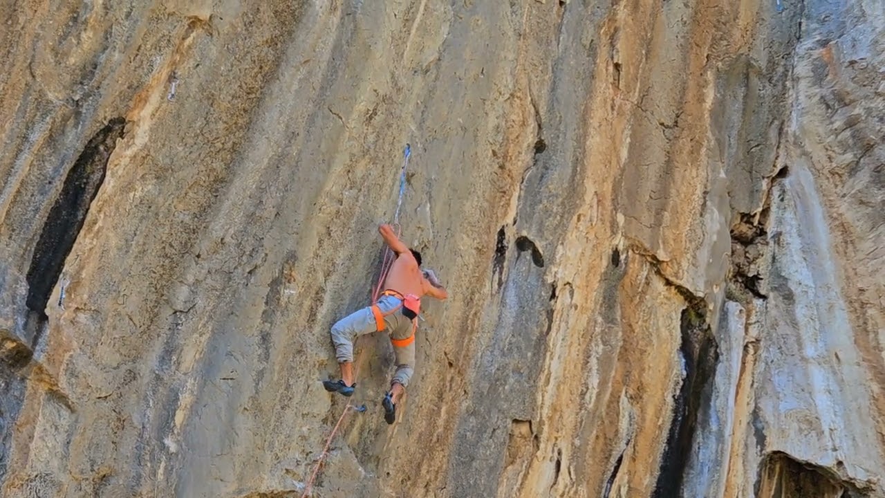Super Ego 8c+, Kaynaklar, İzmir.