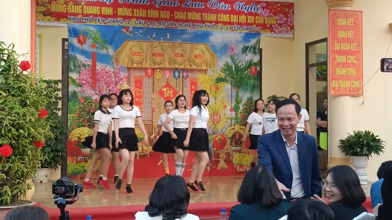 Vũ điệu cực xinh đón xuân 2026