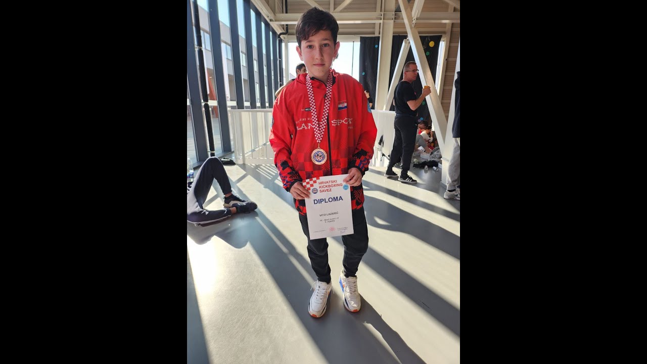 Prvenstvo Hrvatske u Kickboxingu, Point fighting, Mlađi kadeti, -37kg, Vito Lazarić, 3.mjesto.