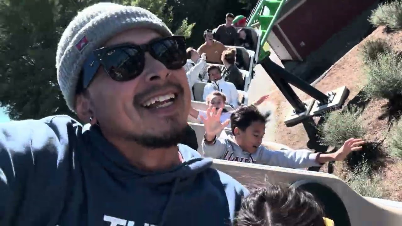 Santa Village🎅🏼🤶😎