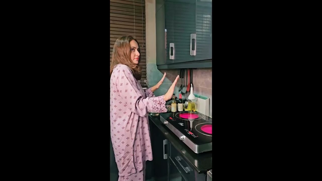 Nadia Khan cooking on Double Infrared Electric Stove by JB Saeed Studio