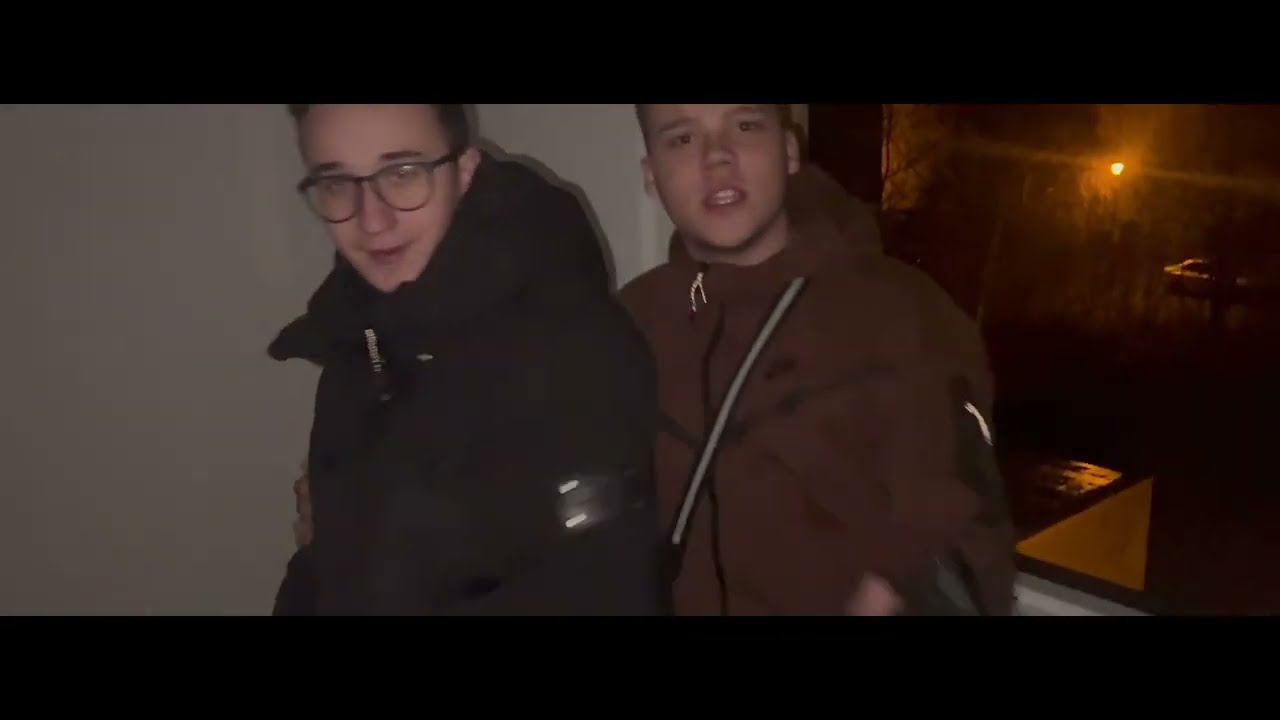 Adiss &ndash; HAPPY 2 (ft. Sickkid) (MUSIC VIDEO)