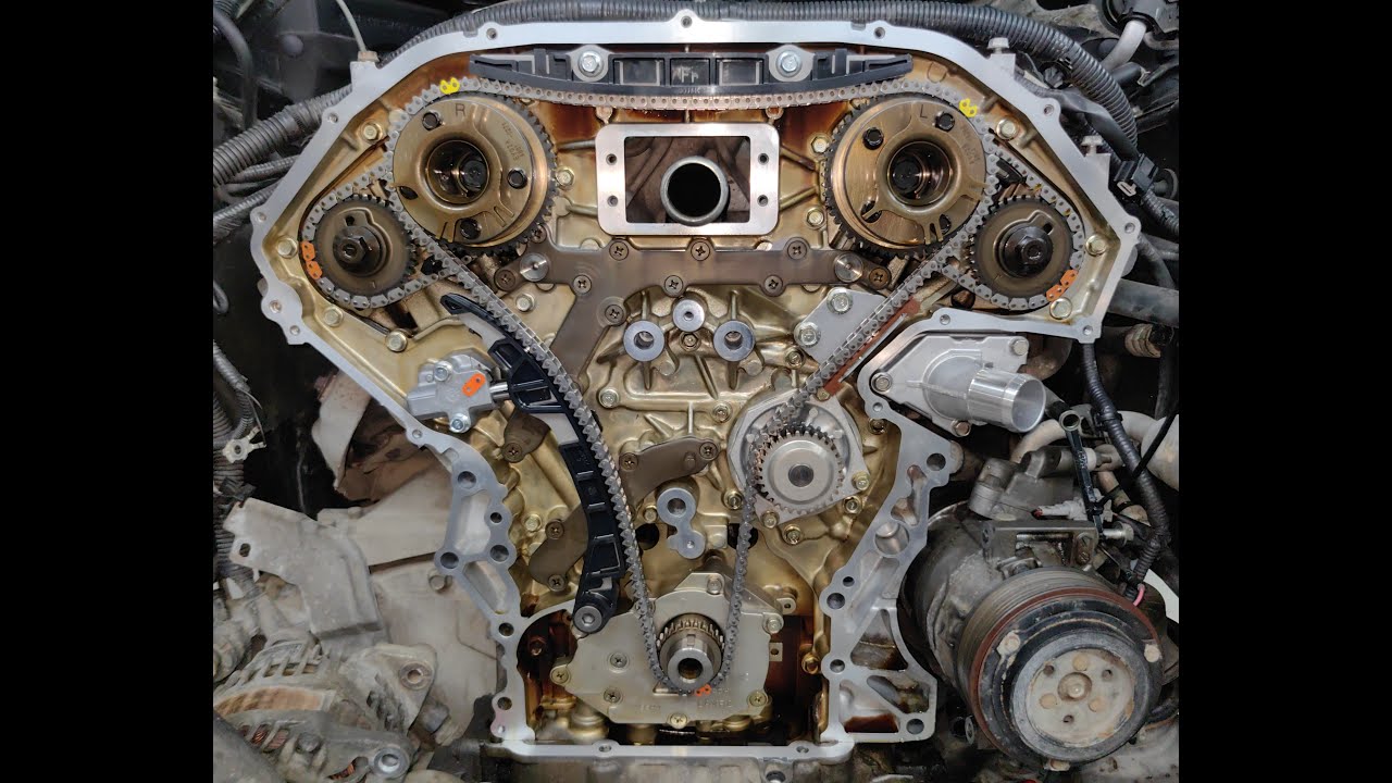 Замена цепей ГРМ на Infinity QX70 2014 г.в. 3.7L VQ37VHR