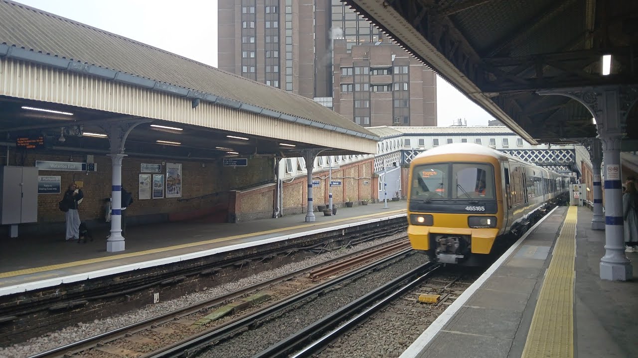 London Waterloo East (15/11/2025)