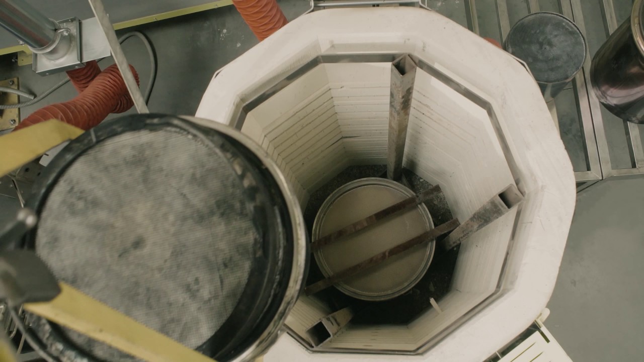 Renault Trucks Diesel Particulate Filter Cleaning Process