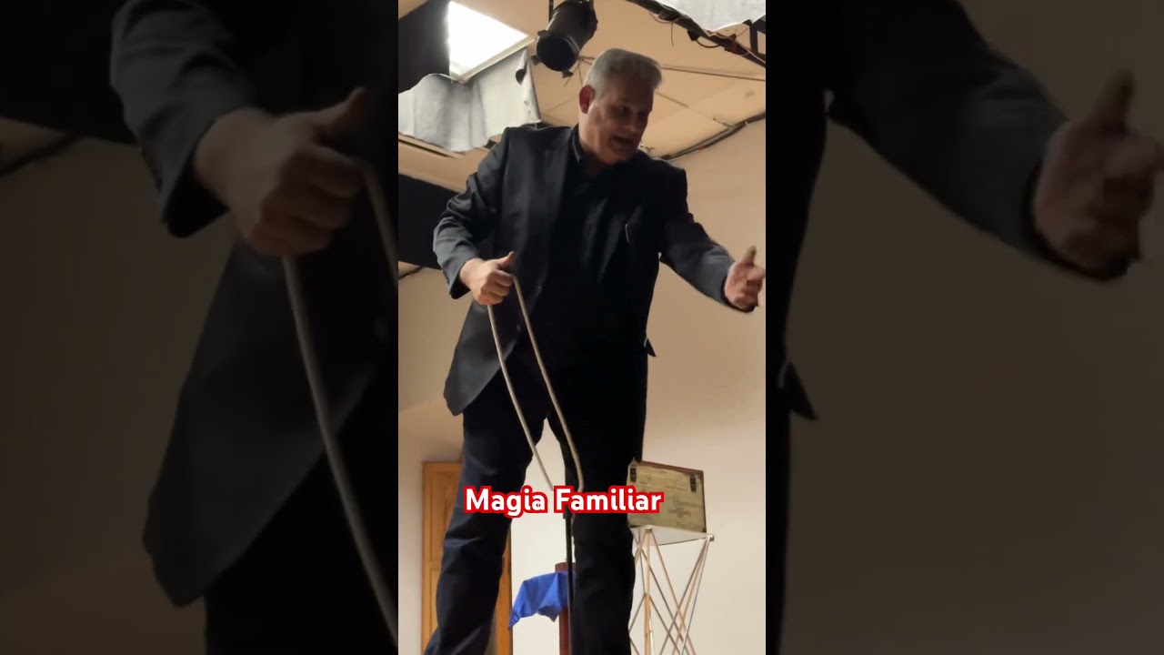 Magia familiar Dario Hueta en Camporrobles #teatro #magica #trucosdemagia #aprendemagia #dariohueta