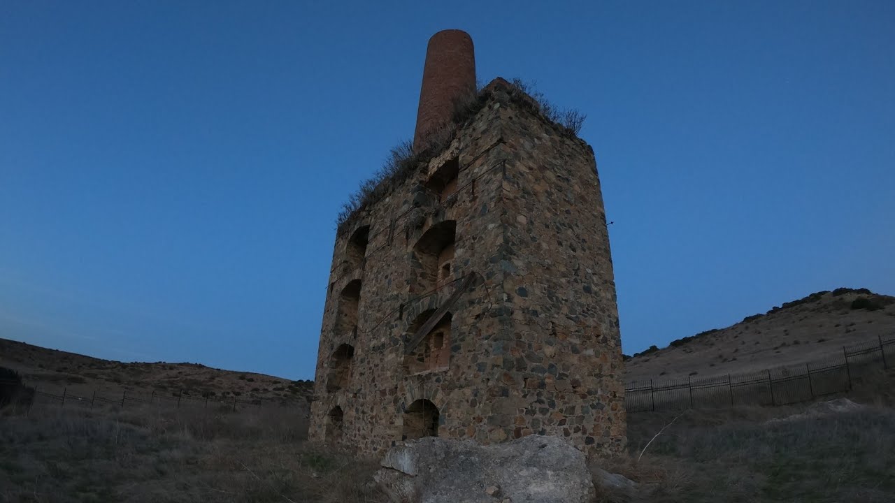Exploring an 1800's Limestone Kiln
