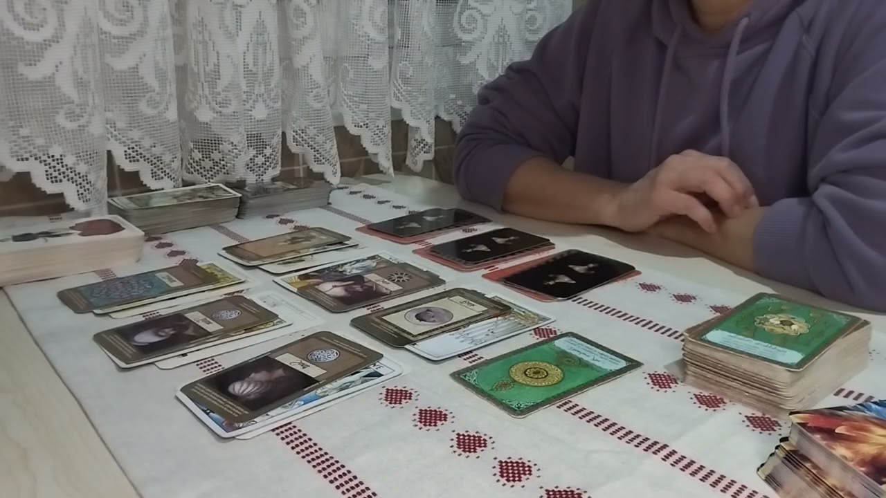 Aklındaki kişi ❤sana yaptıklarım için çok acı çekiyorum #aklimdakikişi #tarot #keşfet #tarotfalı 