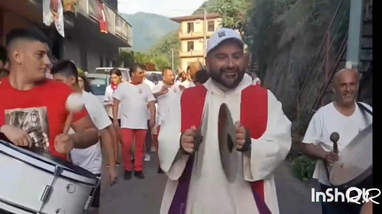 Alcuni momenti della Processione in Onore a San Giorgio Martire guidati da Padre Antonio Cassano