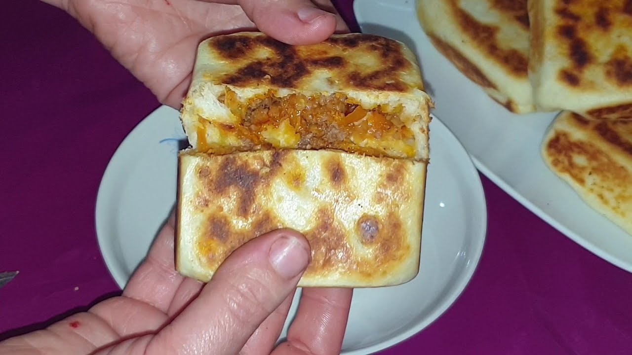 الفطائر المدهشة والسريعة بدون فرن ولا بيض ولا حليب ولا زبدة لعشاء سريع رووعة😍😋