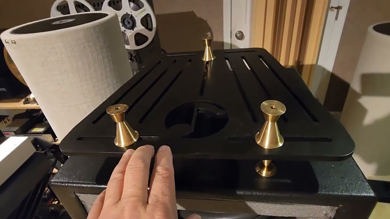 HIGHEST VALUE AMP/COMPONENT STANDS !