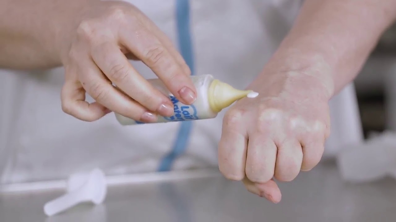 Lait maternisé pour chiot et chaton de la marque TVM