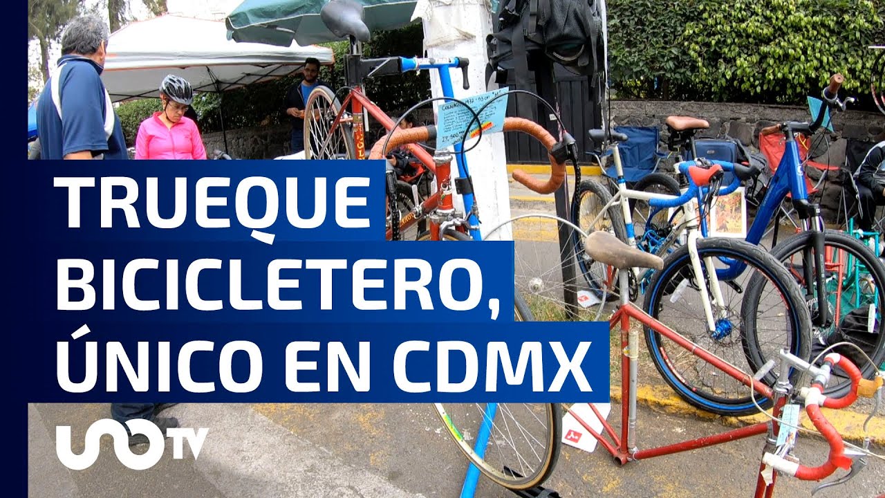 Ciclistas arman trueque en tianguis único en la Ciudad de México