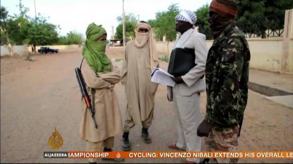 Twin suicide bombings hit Niger