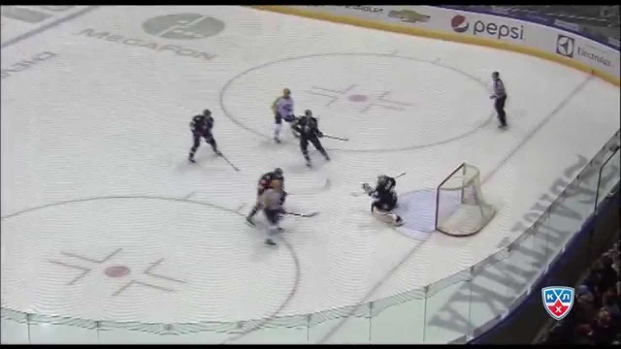 Баклунд остановил Сошникова / Backlund gloves Soshnikov's shot