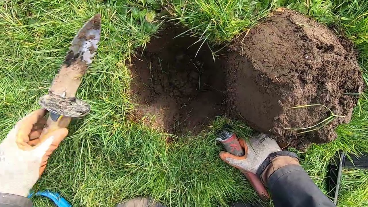 Deep targets with XP Deus 2 v4 HF2 coil on hillside.