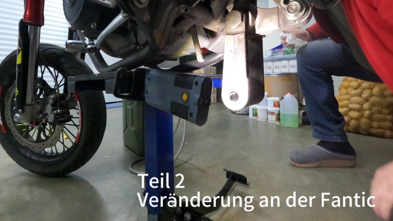Öl-und Filterwechsel bei der Fantic 125