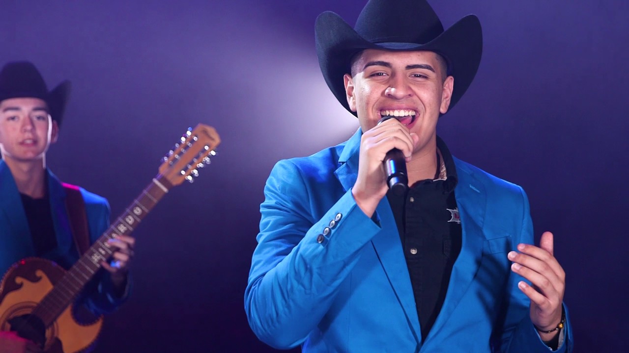 Conjunto La Tradicion - Esperando Su Llamada ( Official Music Video )