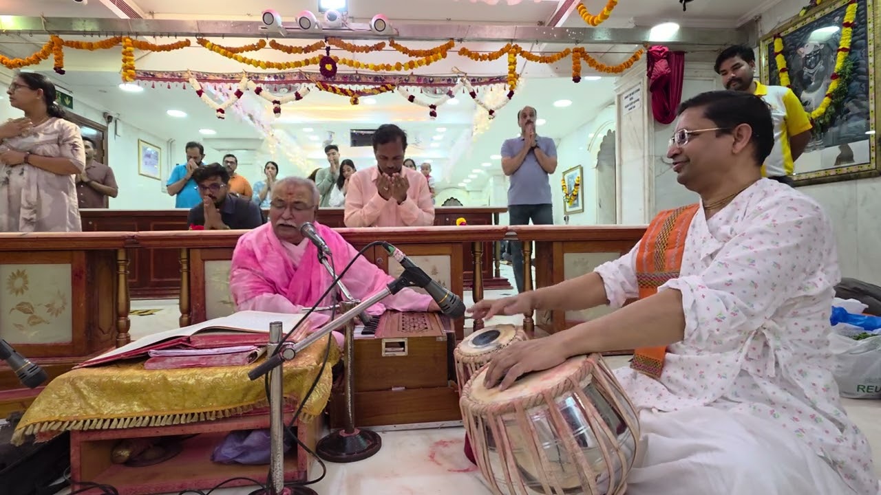 Dubai Srinathji Haveli : Nathi Lal ji : Gori Gori Gujaria : Phag Kirtan